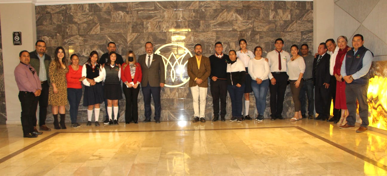 Fortalecen alumnos del Cecytem formación académica en Hotel Mansión Solís