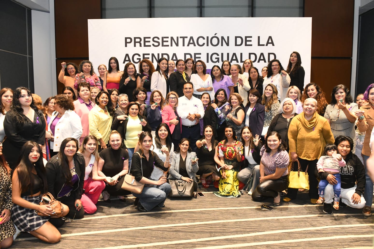Exige Silvano Aureoles a la Federación, detener represión contra las mujeres