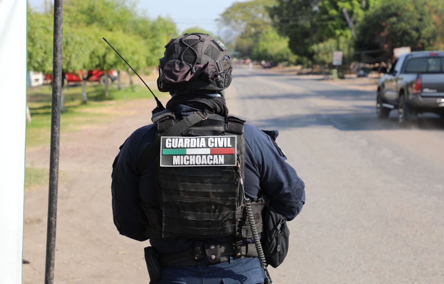 Tras denuncia al 911, GC detiene a uno por agresión y portación de droga