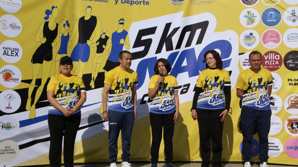 Graciela Guzmán asistió y participó en la Carrera Atlética de 5 kilómetros UVAQ 2023 en el marco de la Semana Don Vasco