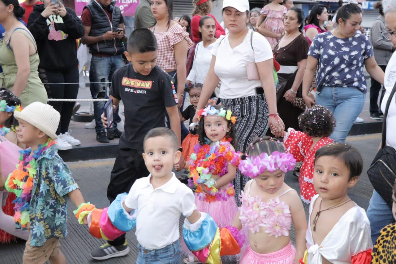 Después de muchos años, regresó el Carnaval de Primavera a Zitácuaro