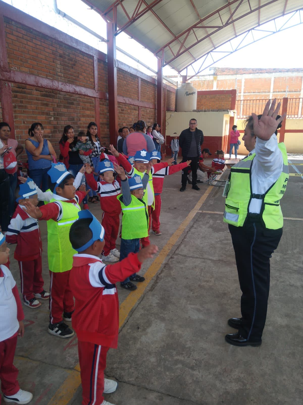 Tránsito de la SSP brinda talleres de educación vial a niñas y niños de Acuitzio