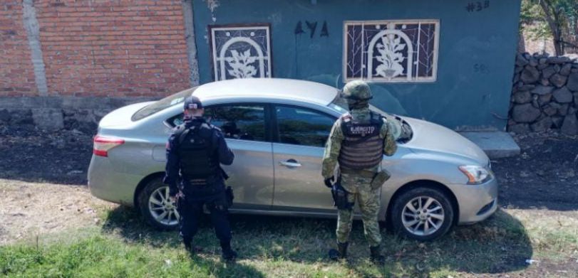 En Jacona, SSP y Sedena recuperan dos vehículos, robados momentos antes