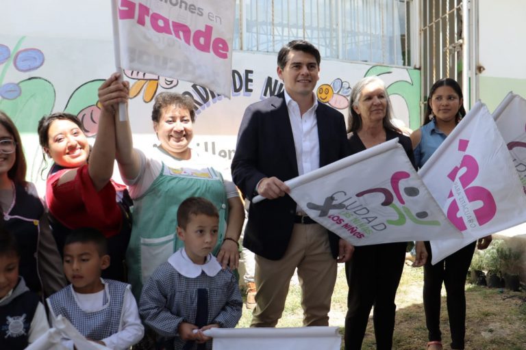Inicia Toño Ixtláhuac infraestructura educativa en planteles de Manzanillos