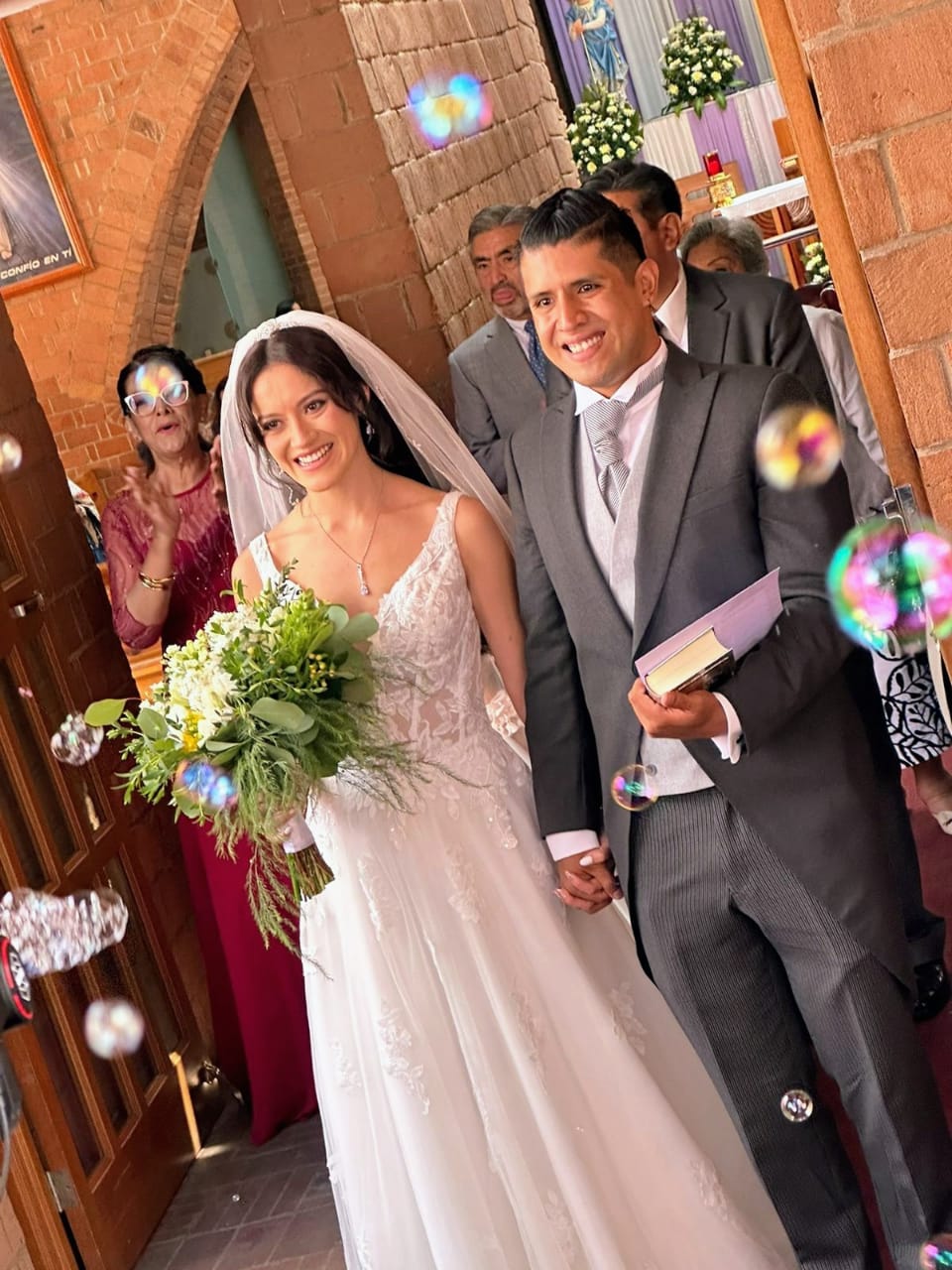 Larissa Osorio y Fabián Flores unieron sus vidas ante Dios