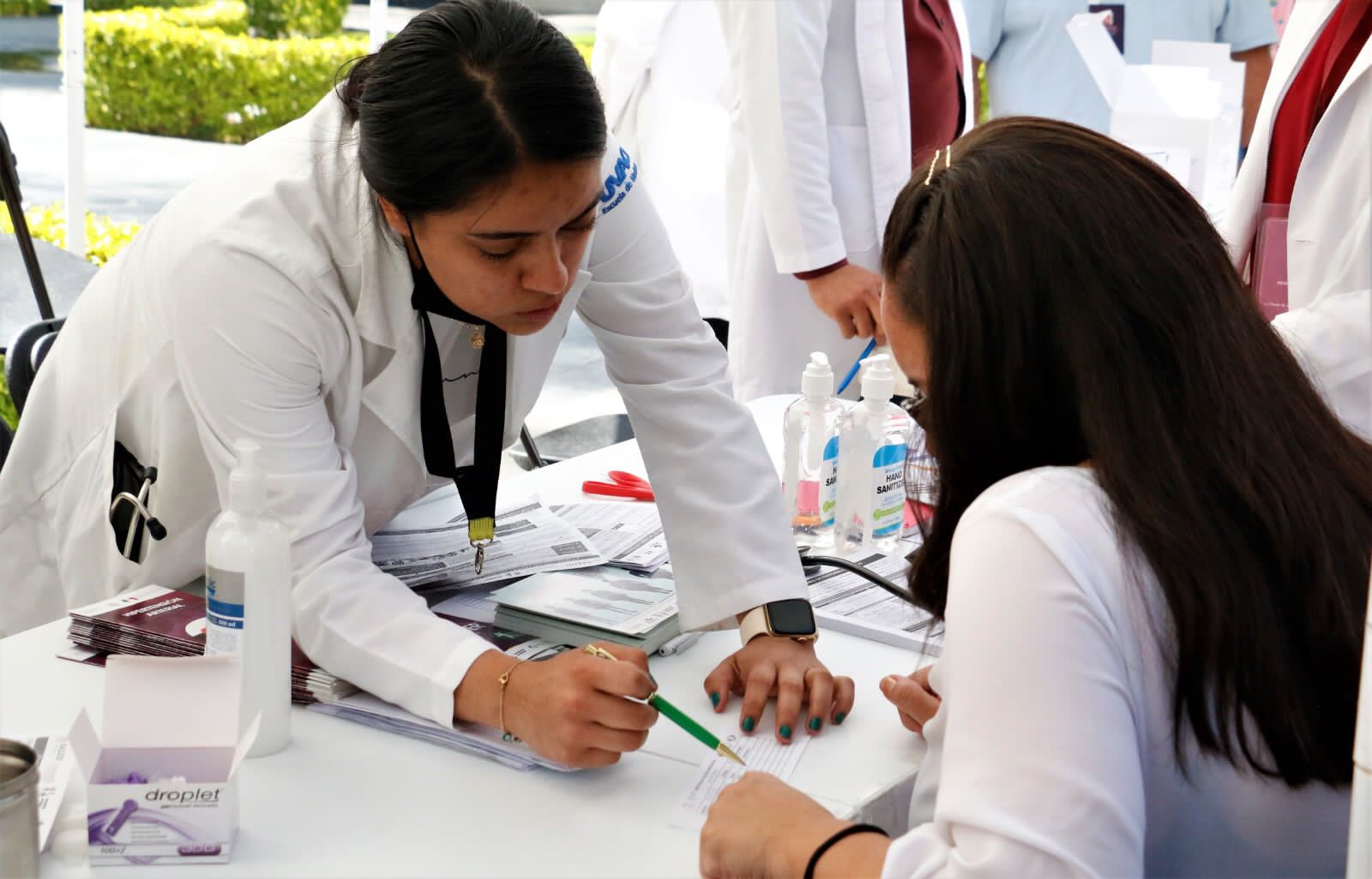 SSP acerca Feria de la Salud a personal femenino de la institución. 