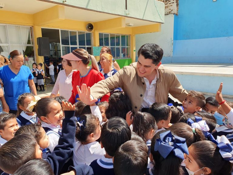 Más infraestructura en instituciones de educación básica por el #GobiernoDeSoluciones