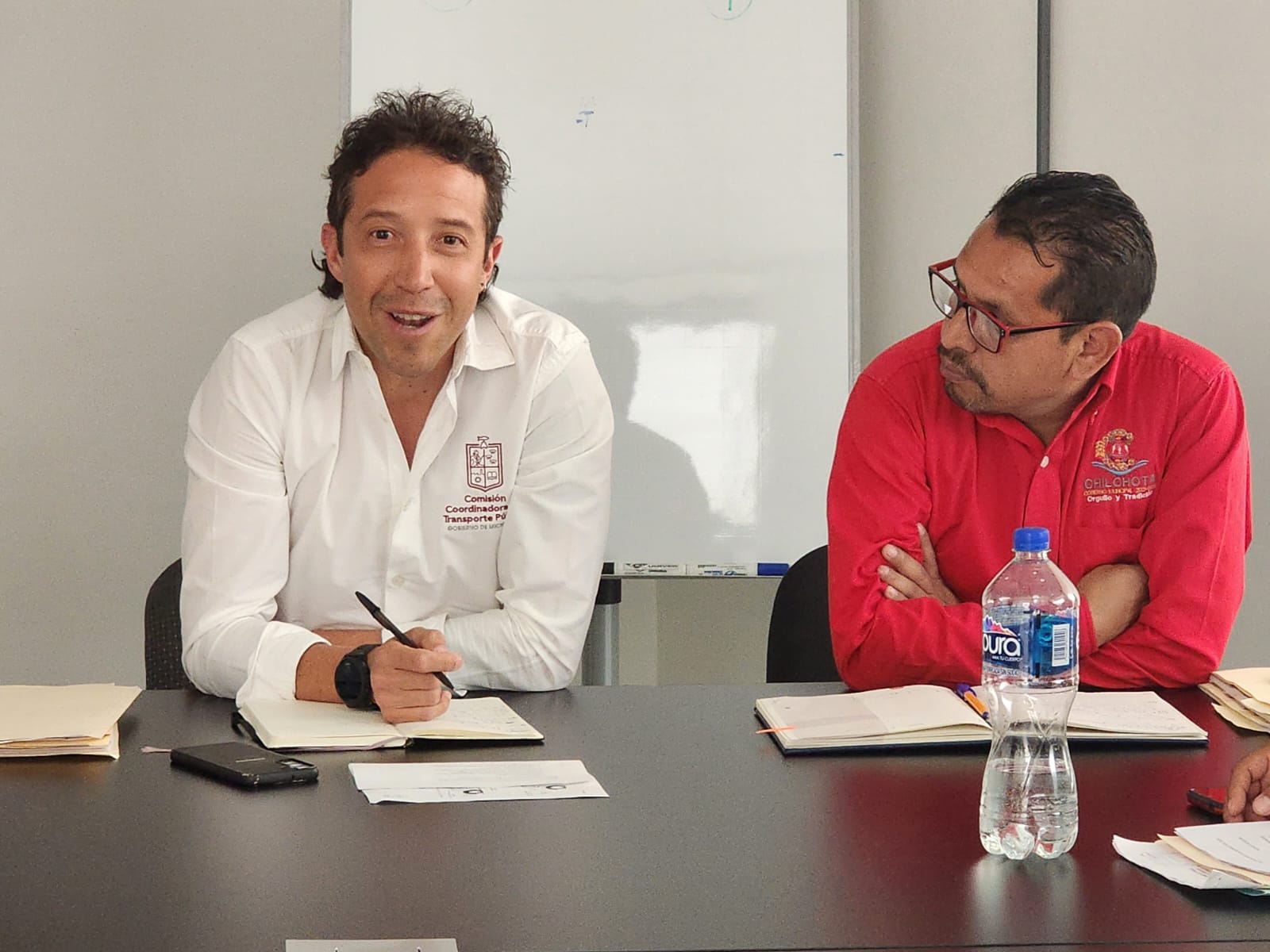 Atiende Cocotra a concesionarios ante ordenamiento de transporte en Chilchota.