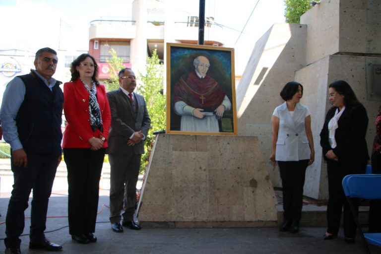 Se realizó el acto conmemorativo del 458 aniversario luctuoso de Don Vasco de Quiroga en #Cd Hidalgo.