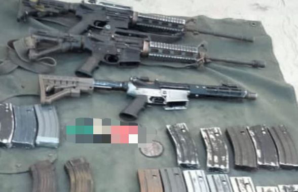 SSP y Sedena detienen a 2 con más de mil 500 municiones y tres armas largas, en Apatzingán.