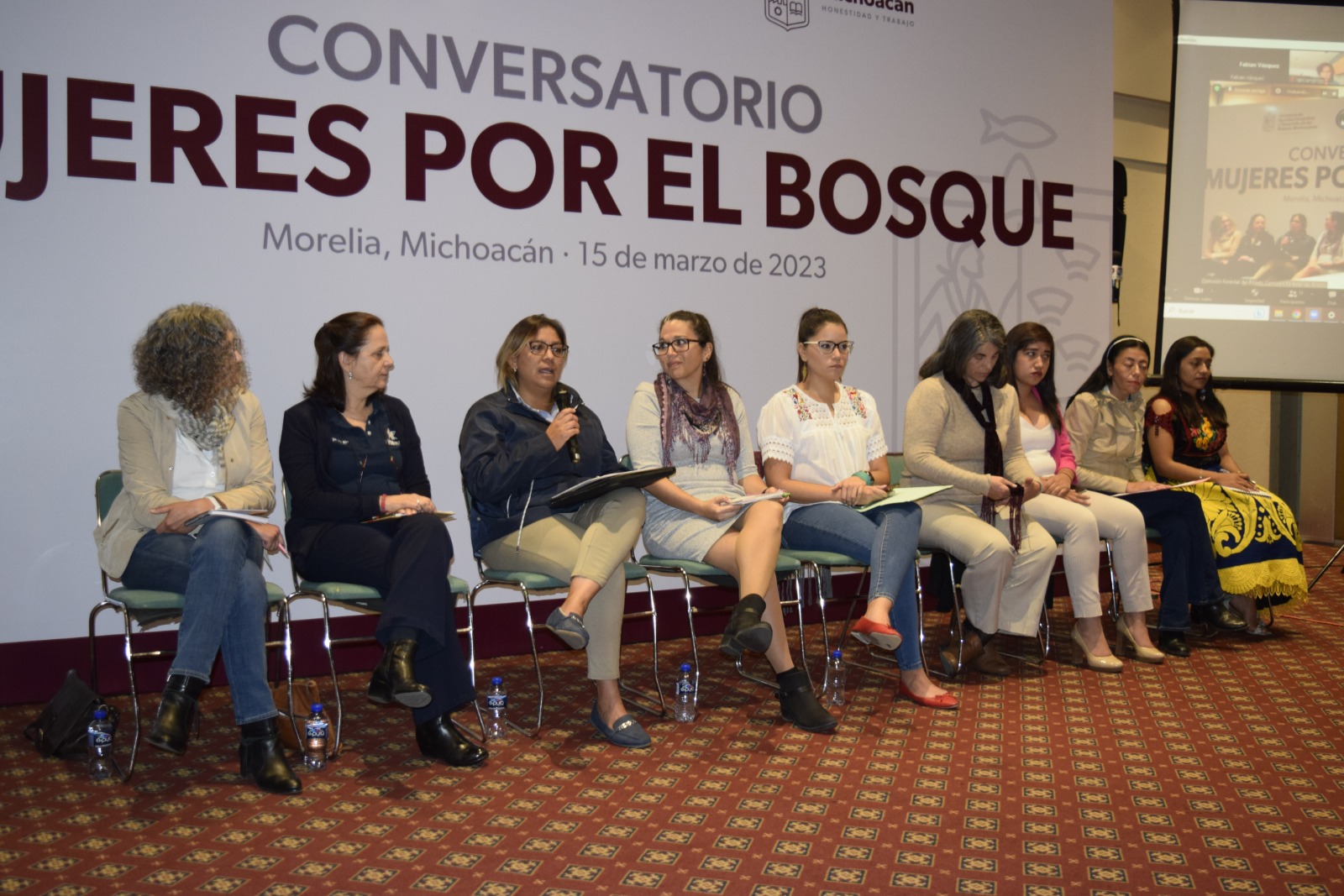Mujeres intercambian estrategias para conservación de los bosques.
