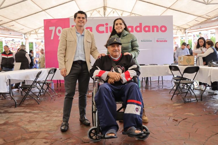 Sigue atendiendo Toño Ixtláhuac a los Zitacuarenses a través del Día Ciudadano