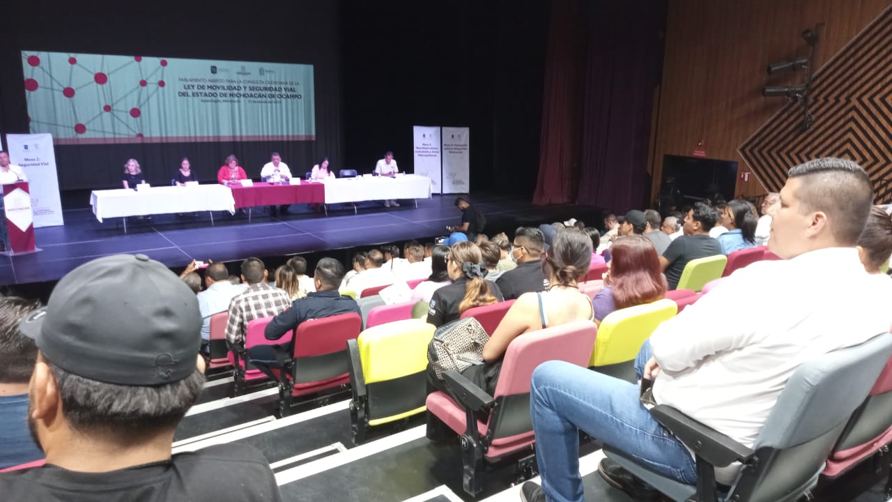 Continúa recepción de propuestas para Ley de Movilidad; ahora en Apatzingán