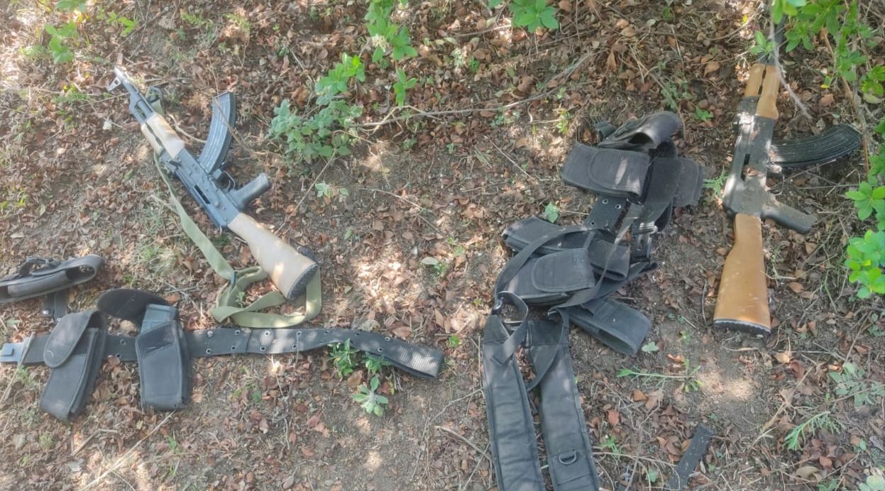 Guardias Civil y Nacional aseguran 2 armas largas en Hidalgo