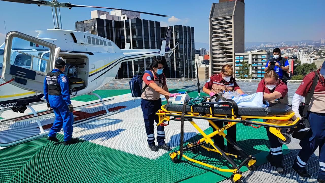 Mediante ambulancia aérea, SSP traslada a bebé con quemaduras graves: de Morelia a CDMX