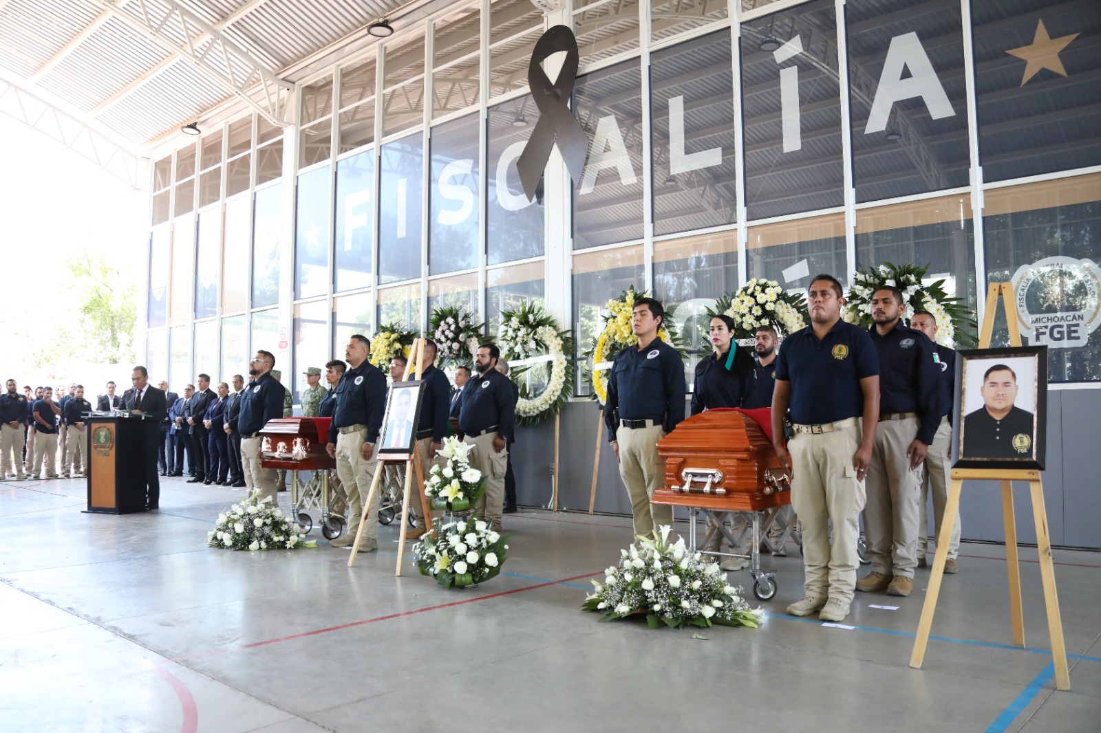 Rinde Fiscalía General, homenaje luctuoso a policías de investigación fallecidos en cumplimiento de su deber