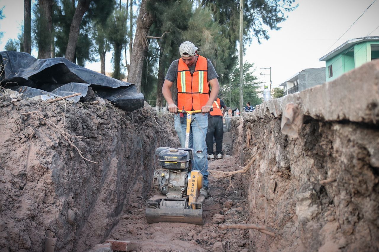 Supervisa SCOP obras de infraestructura educativa en Chinicuila