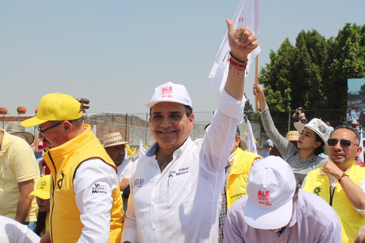 Pide Silvano a candidata y candidato a los gobiernos del Estado de México y Coahuila, no confiarse
