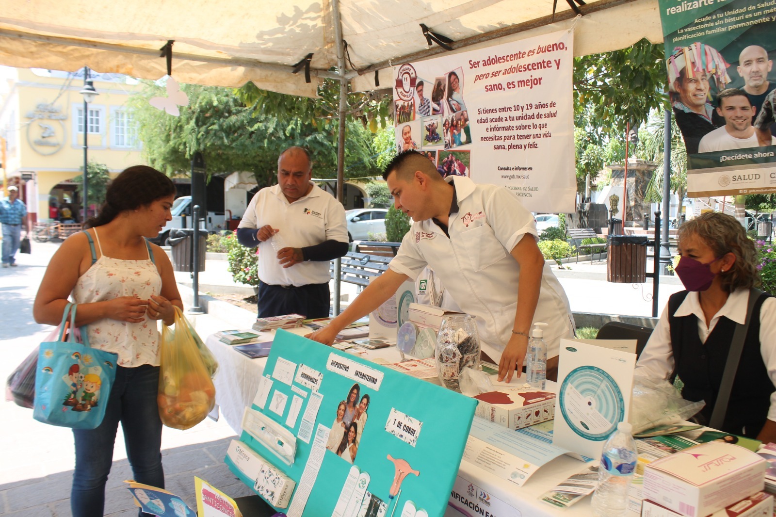 Atendidas, más de mil 800 personas en jornadas regionales de la Seimujer