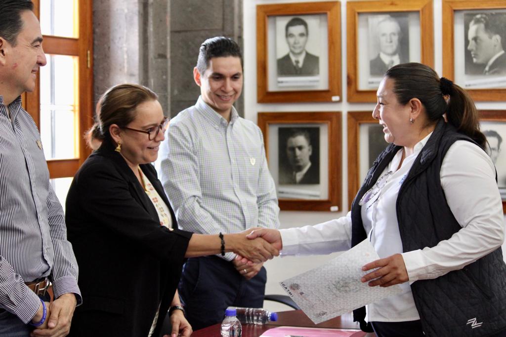 Capacitó Icatmi a personal del Ayuntamiento de Zamora en atención al cliente