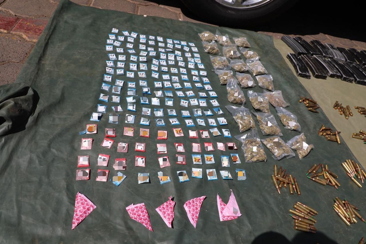 Tras reforzamiento de seguridad en Cotija, SSP y Sedena aseguran camioneta blindada
