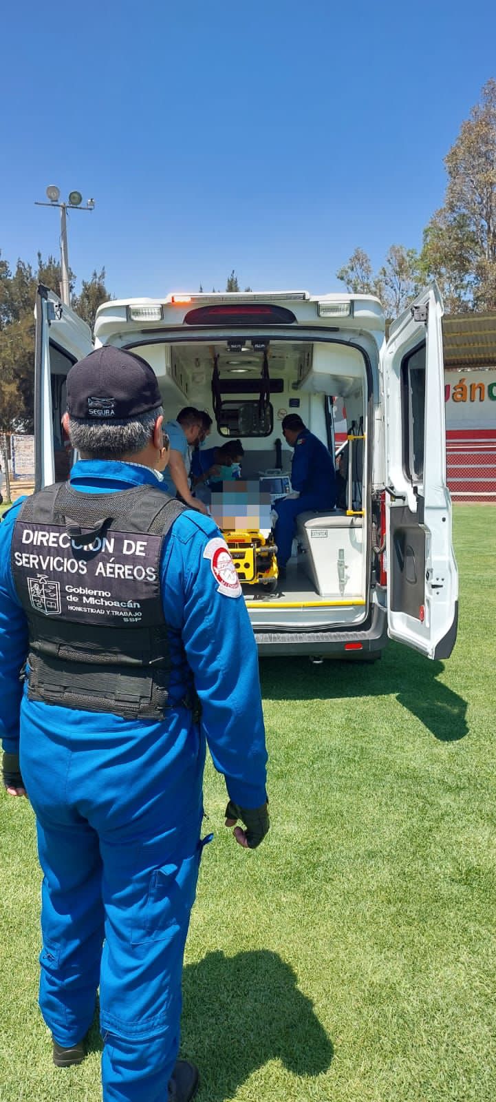 Servicios Aéreos de SSP traslada a menor tras crisis convulsiva