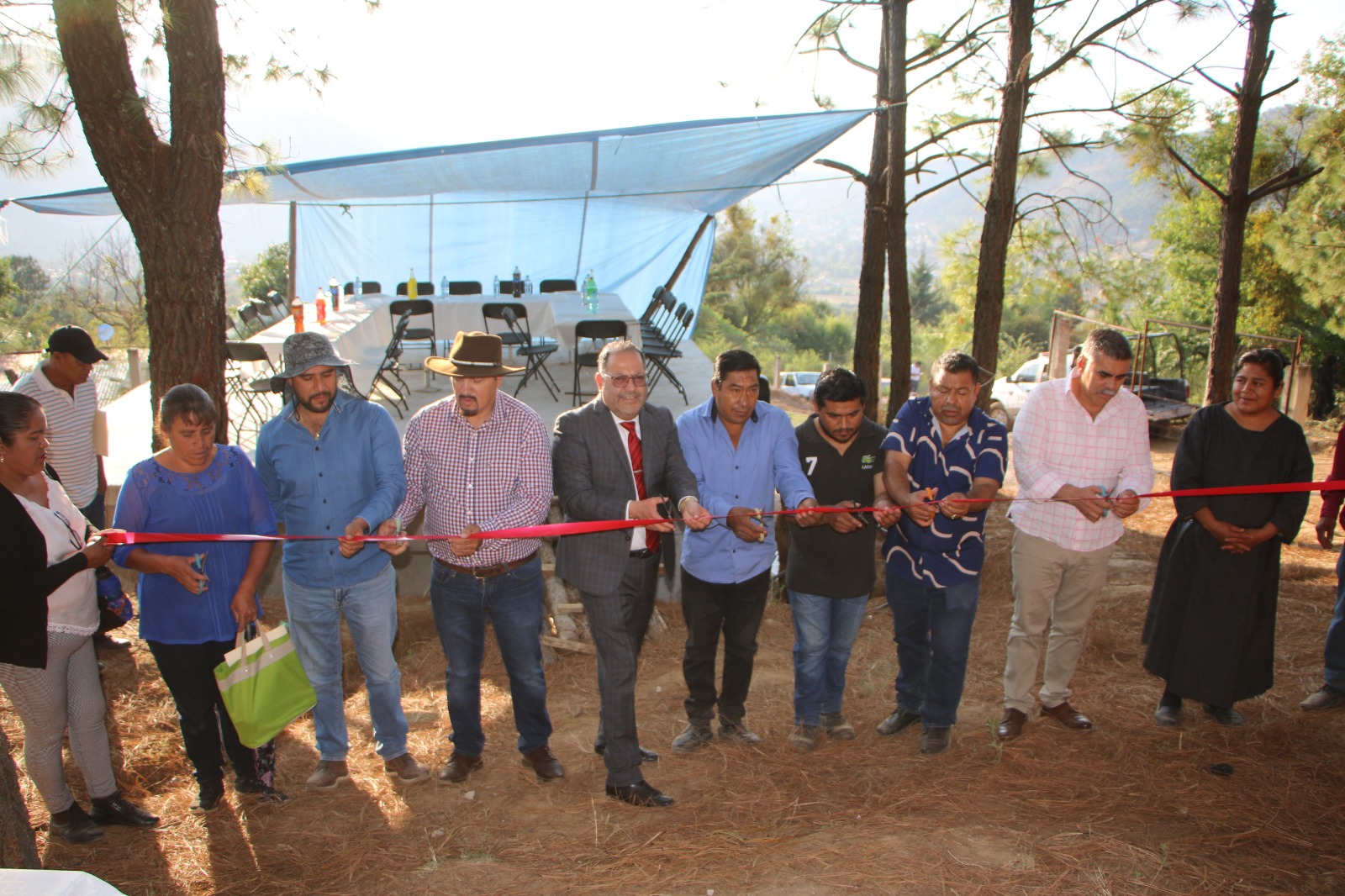Autoridades municipales inauguraron un tanque de almacenamiento de agua potable en la colonia Los Polvillos de la Tenencia de San Bartolo Cuitareo