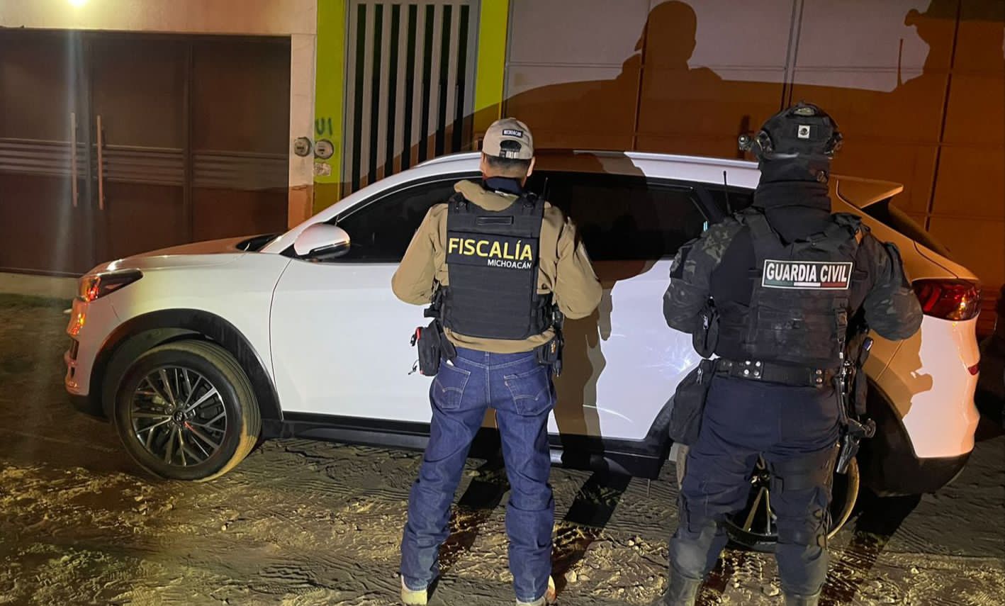 Detiene SSP a dos con 100 envoltorios de droga, vehículos con alteraciones y poncha llantas