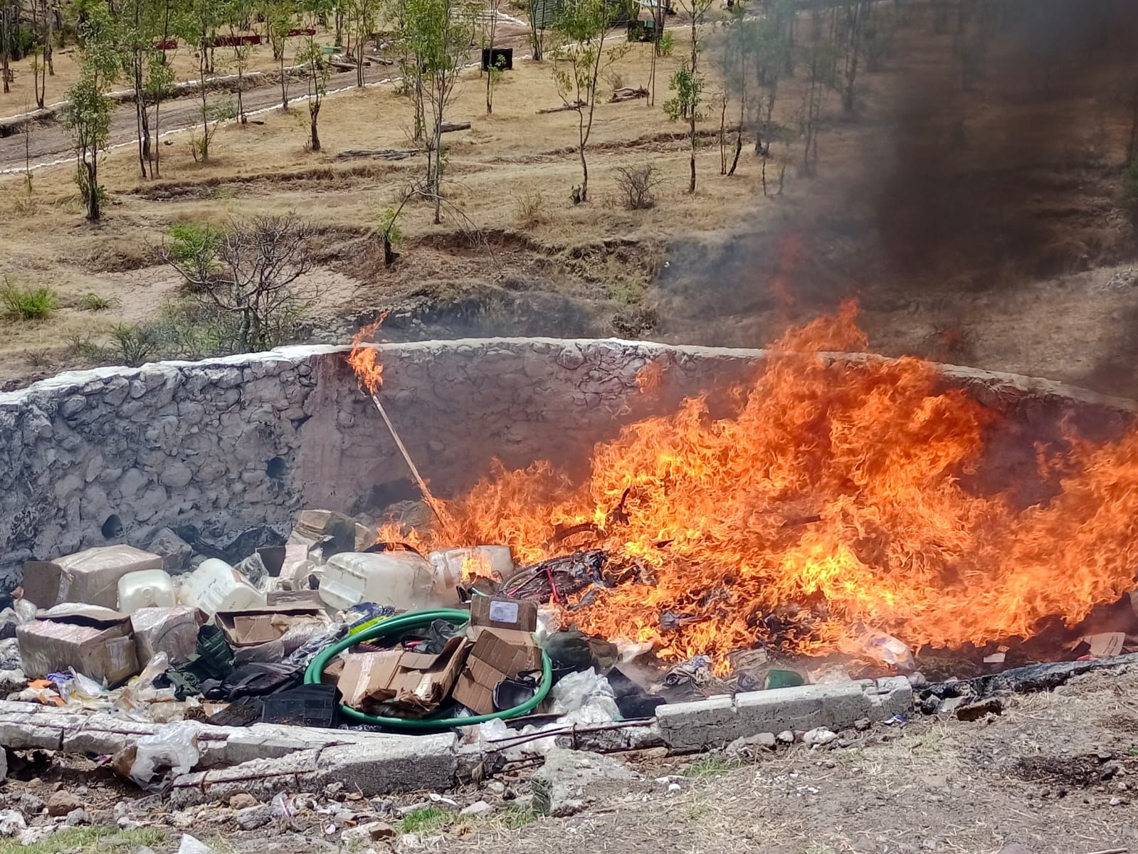 INCINERAN FGR Y SEDENA DROGAS EN MICHOACÁN
