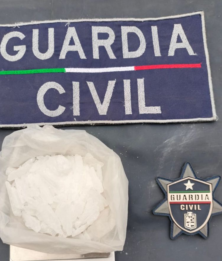 SSP detiene a un hombre en posesión de metanfetamina, en Morelia