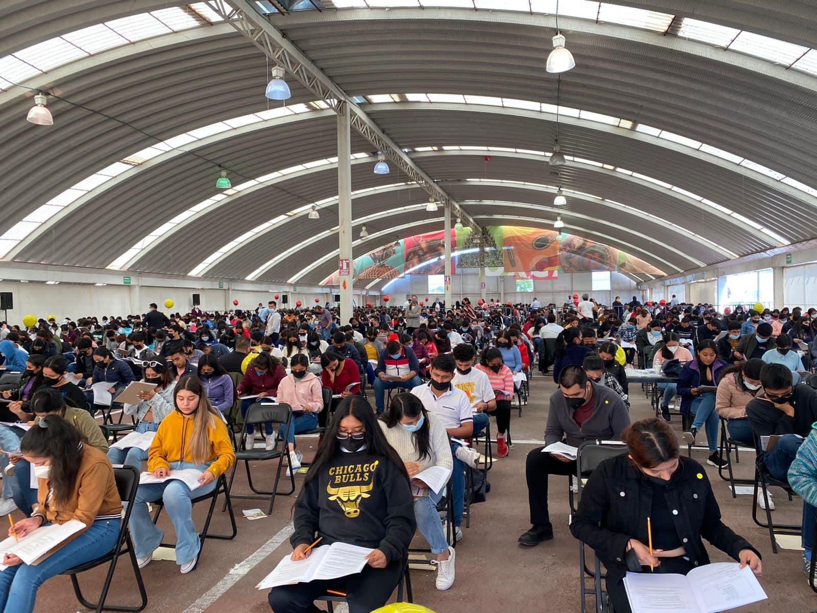 Garantizadas, mil 080 matrículas para escuelas normales de Michoacán: IEMSySEM