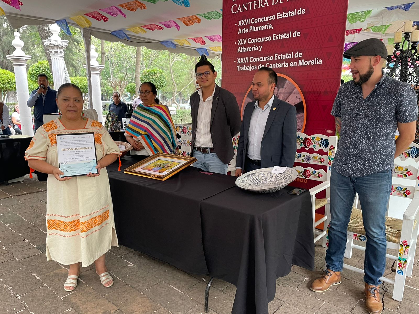 Premian en el Festival Michoacán de Origen a ganadores de concursos artesanales