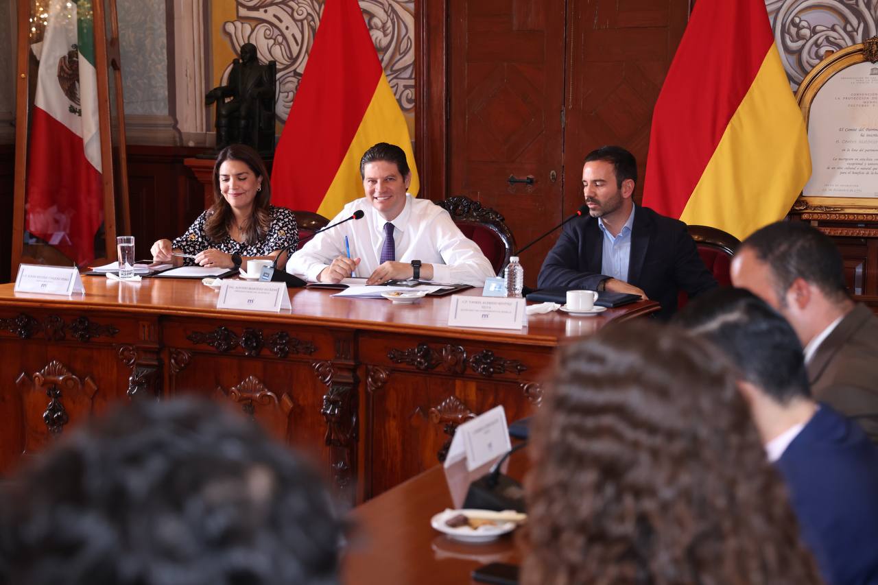 Autoriza Ayuntamiento de Morelia entrega de Condecoración al Mérito Juvenil