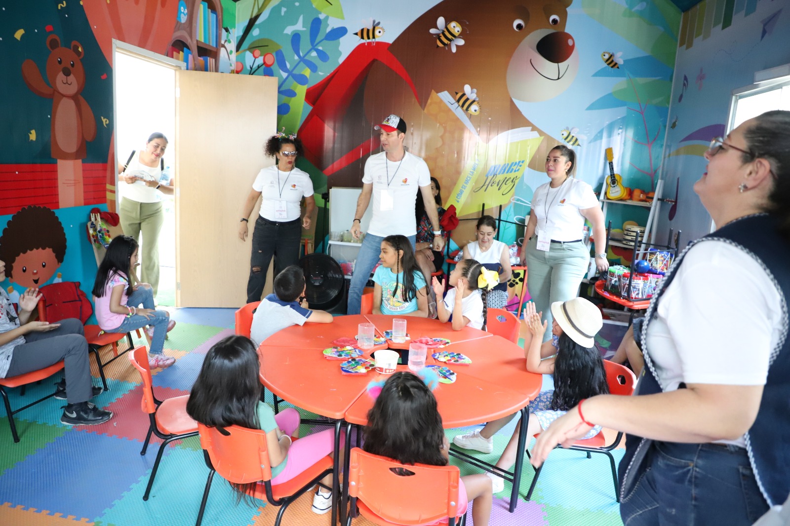 Ofrece Festival Michoacán de Origen talleres lúdico-recreativos para niñas y niños.