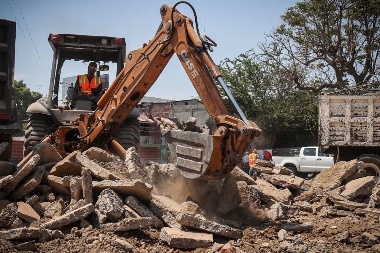 Destina Gobierno de Michoacán 12.8 mdp para reconstruir escuela en Zamora