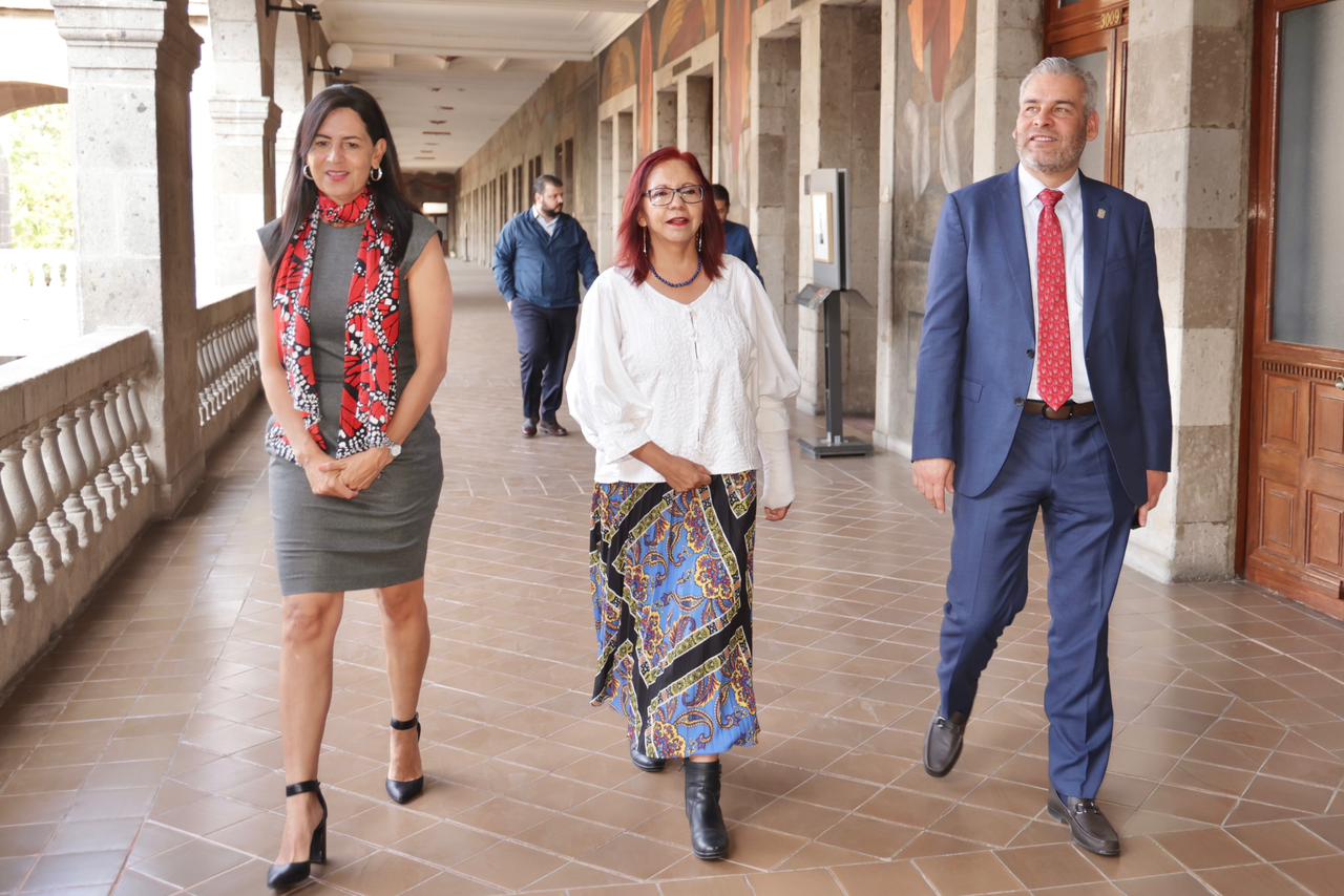 Bedolla y SEP revisan agenda conjunta y federalización de la nómina educativa.