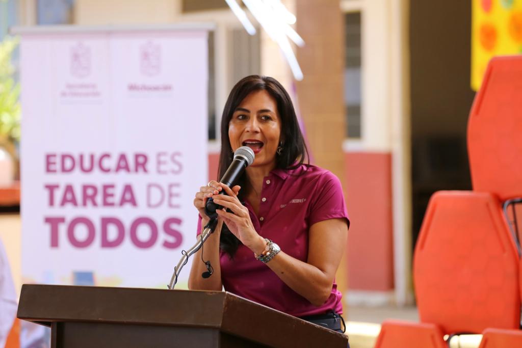 En mayo, SEE ha beneficiado con material escolar a más de 13 mil estudiantes.