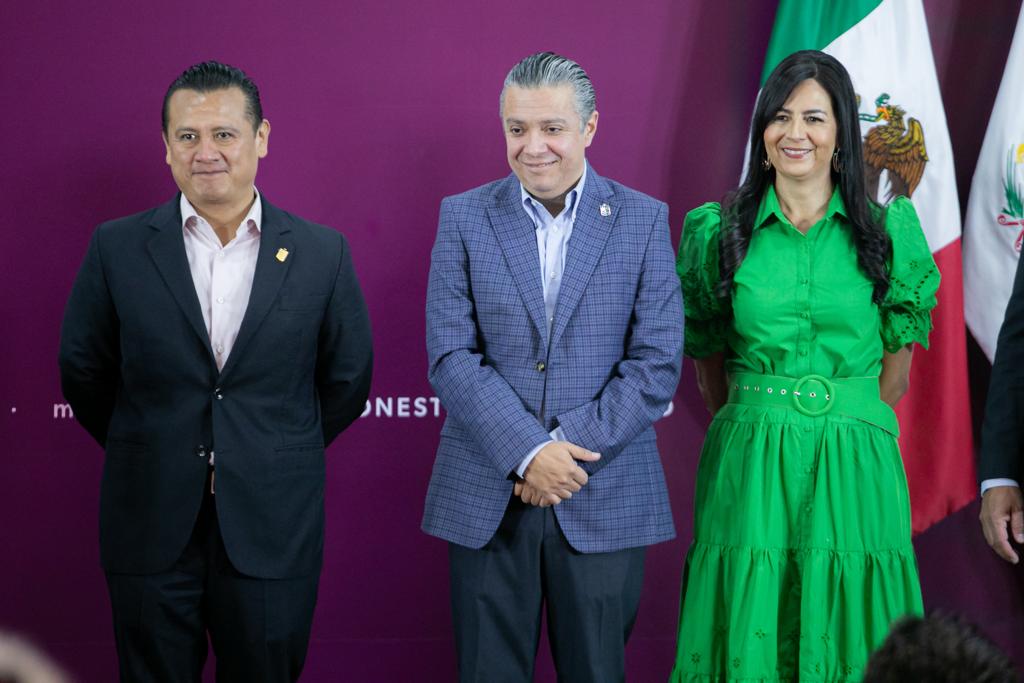 Digitaliza Gobierno de Michoacán trámite de certificado de estudios de nivel básico.