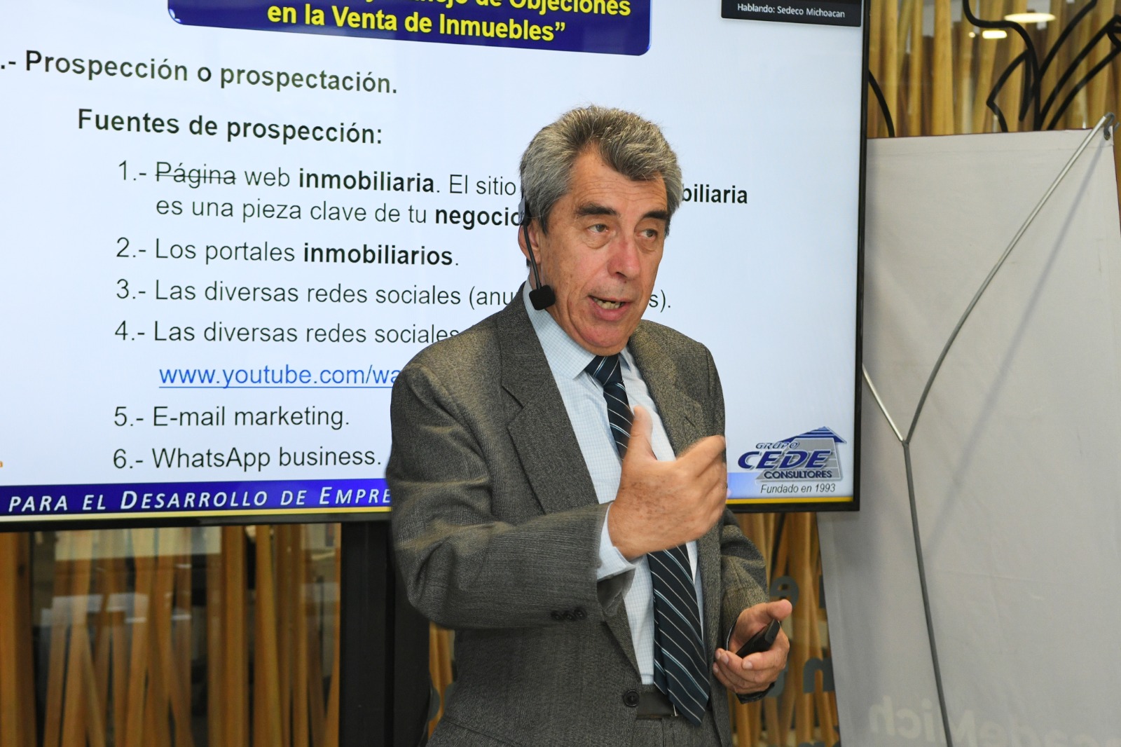 Capacita Sedeco a inmobiliarios sobre manejo de objeciones en las ventas.