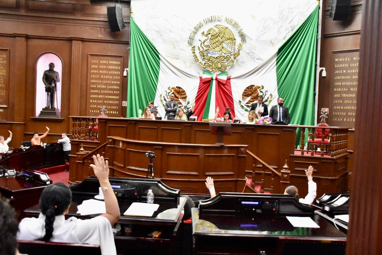 Exhorta Congreso a los ayuntamientos  para que den solución a problemática de perros en situación de calle