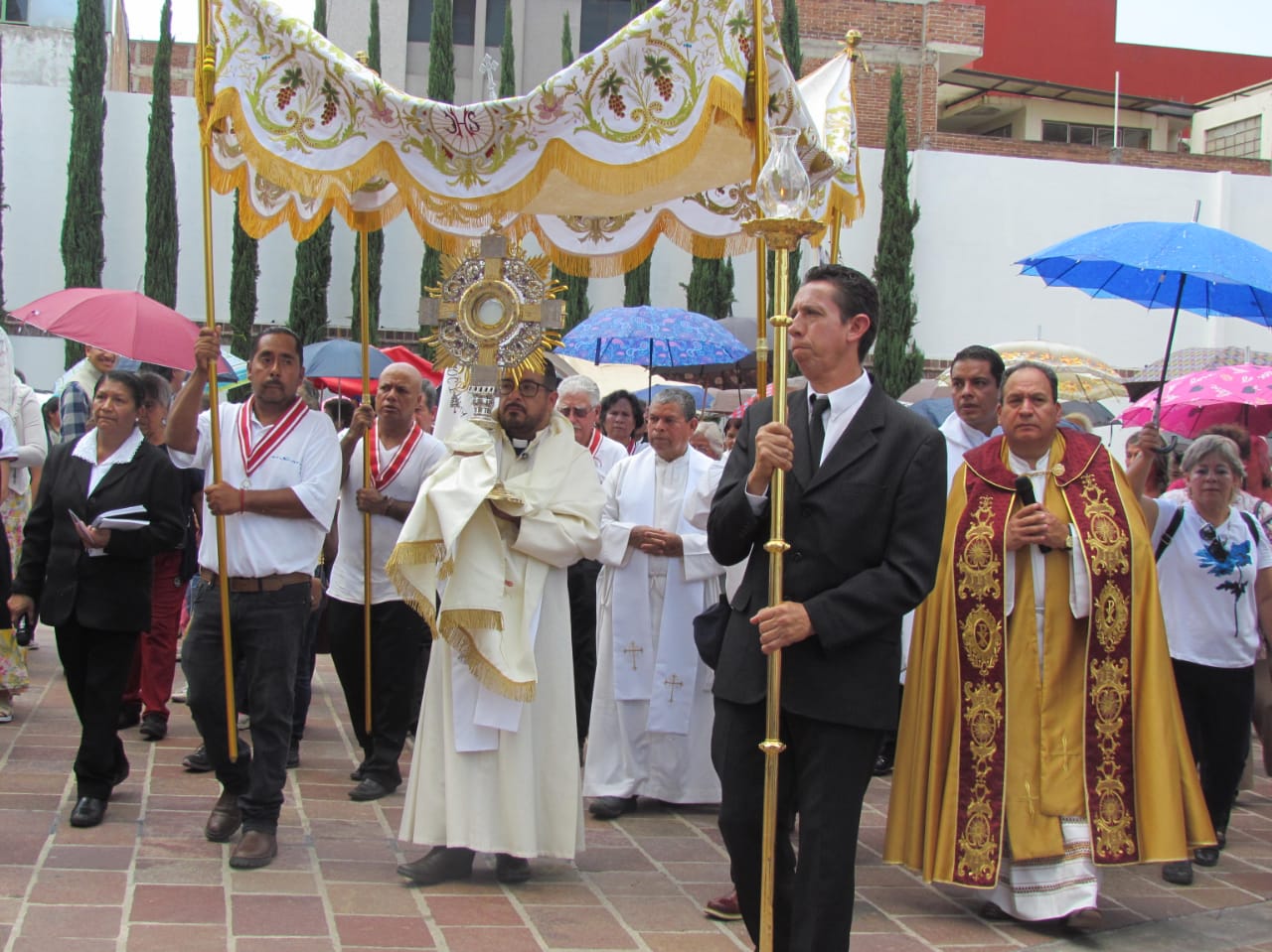 En Parroquia de San José se celebró el “Jueves de Corpus”