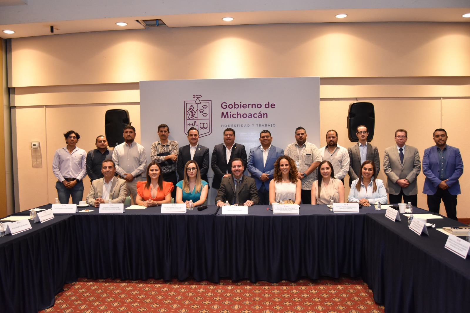 Celebra IVEM participación de sectores por enriquecer política de vivienda