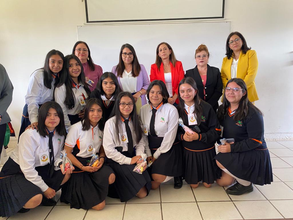 Cecytem refuerza competencias profesionales de sus estudiantes