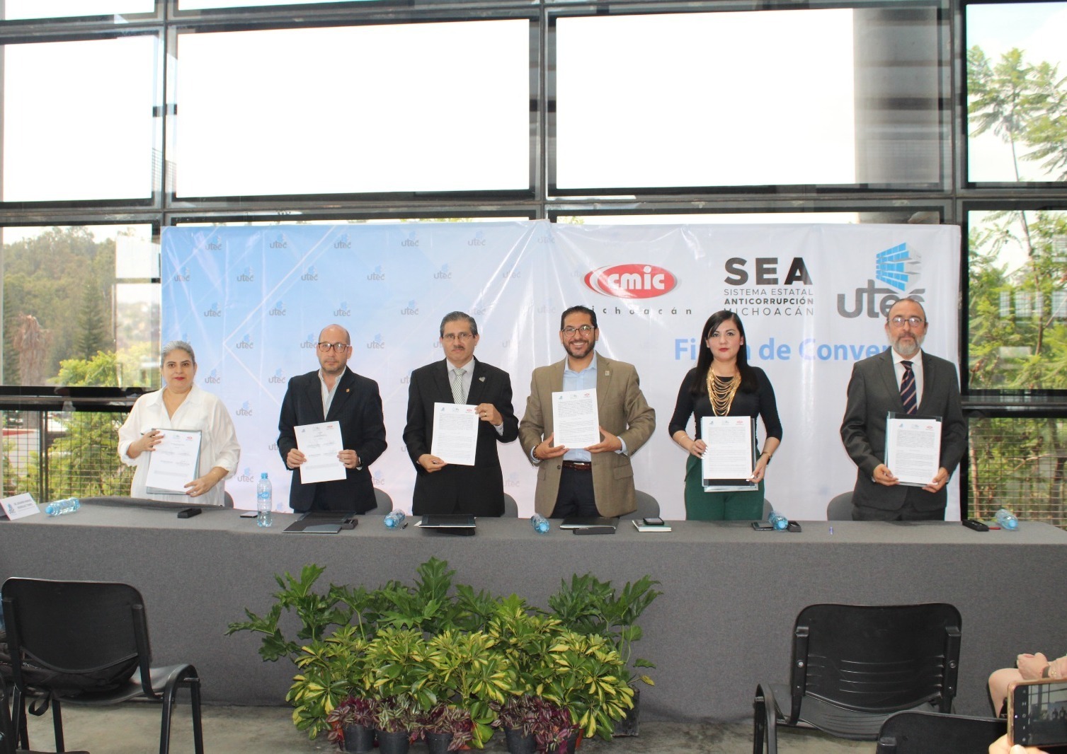 Para frenar corrupción en la rama de construcción, el SEA, CMIC y UTEC firman convenio de colaboración