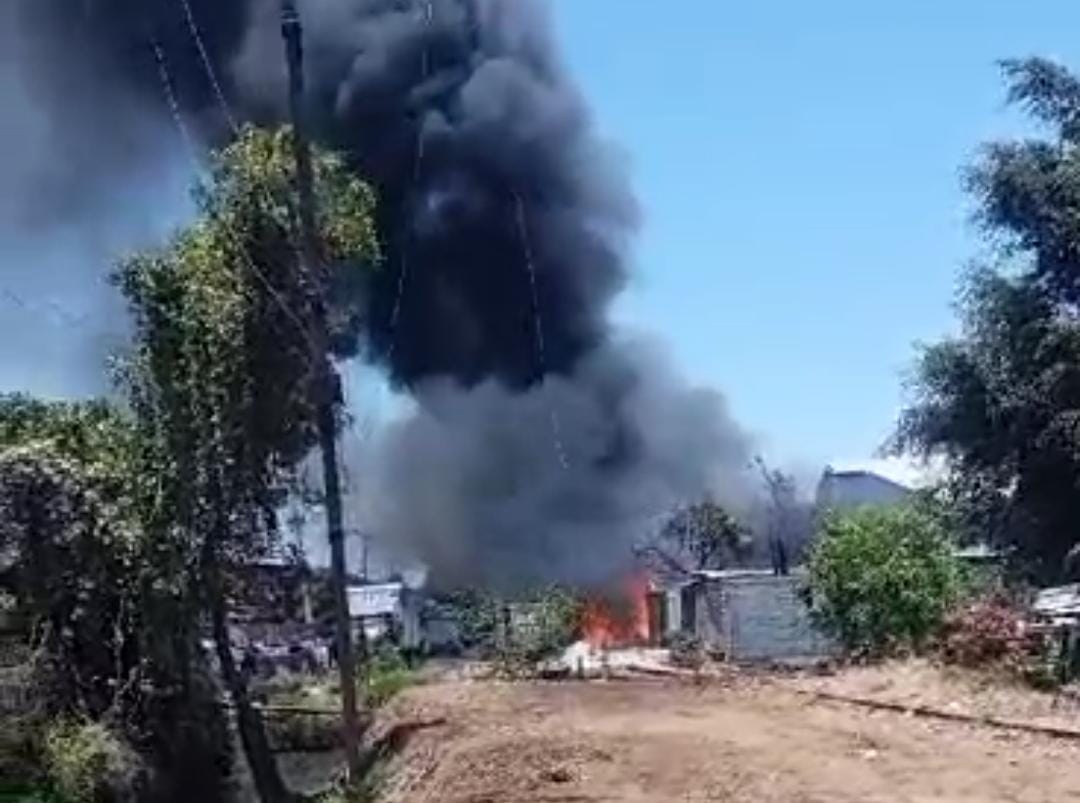 Un Incendio Consumió En Su Totalidad Dos Domicilios Construidos De Madera Y Lámina De Cartón 7482