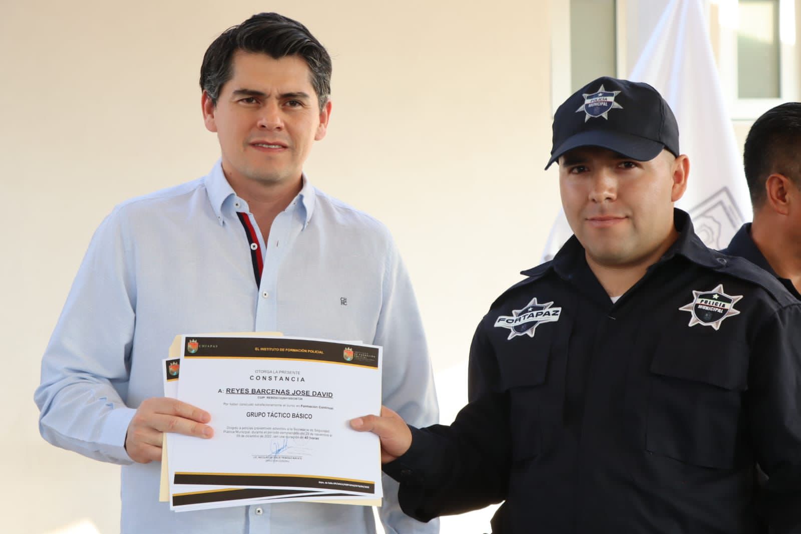 Más de 150 elementos de seguridad pública reciben certificaciones