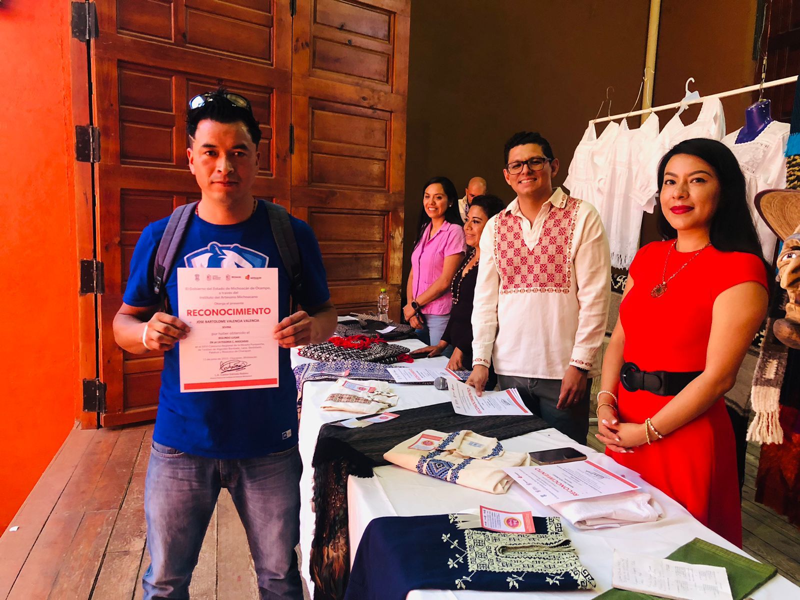 Premian a sector artesanal de la Meseta Purépecha.