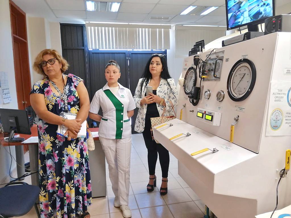 Conalep Michoacán da seguimiento a egresados de Enfermería