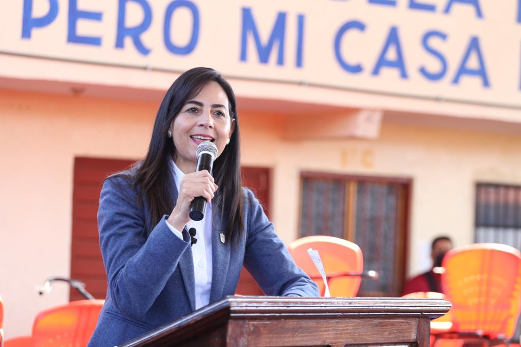 El 19 de junio, registro para basificar a trabajadores de la SEE: Gabriela Molina.