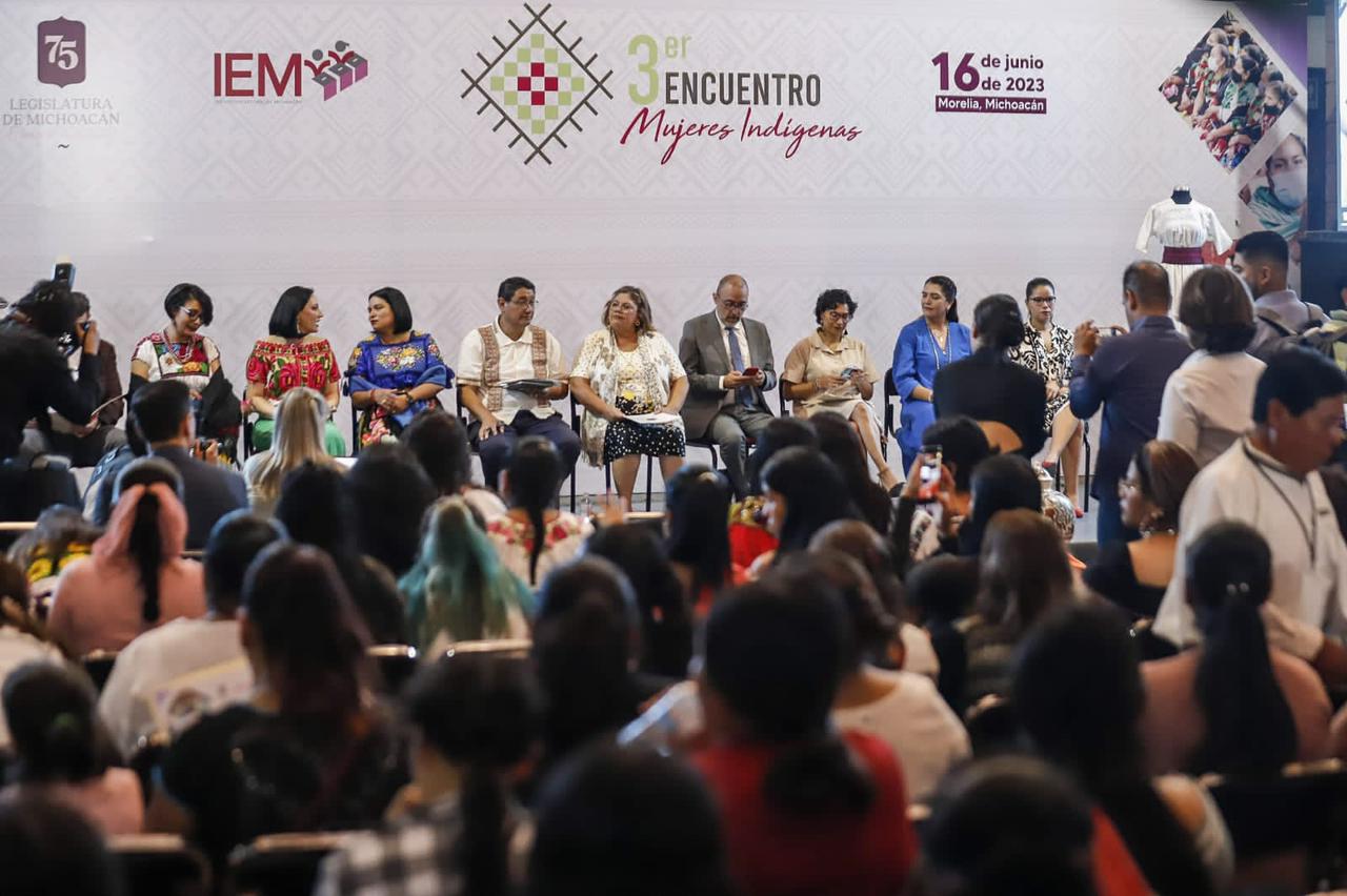 Con reconocimiento a mujeres, inauguran IEM y Congreso  de Michoacán Tercer Encuentro de Mujeres Indígenas